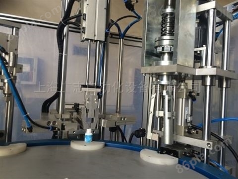 全自动双排直线液体直列灌装机