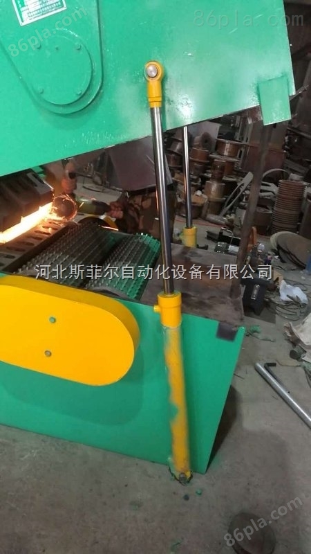 80型带铁塑钢粉碎机推动工业4.0